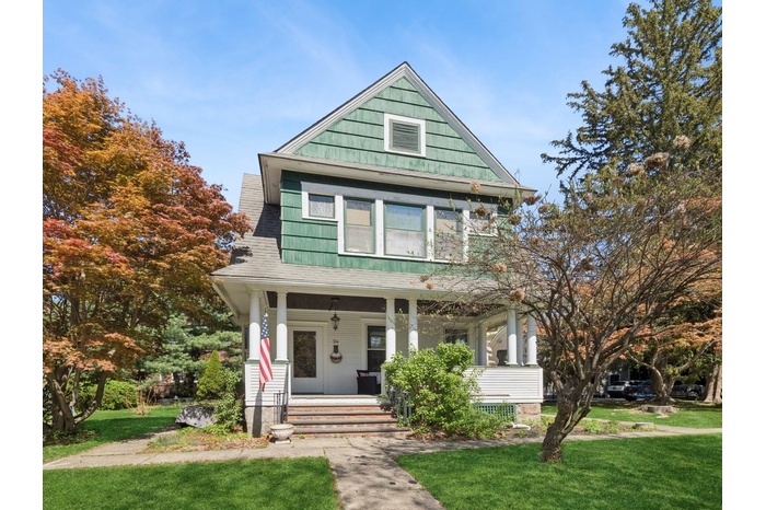 Elegant period home with 5 bedrooms