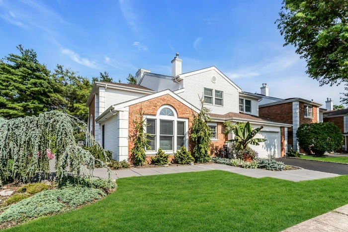 Turnberry Townhouse - Primary on the Main