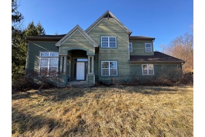 Wonderful investment opportunity awaits with this spacious home.