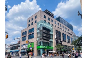 A well maintained professional office is available on the 4th floor of the landmark Queens Crossing building, located at the highly visible corner of Main Street and a popular food ...