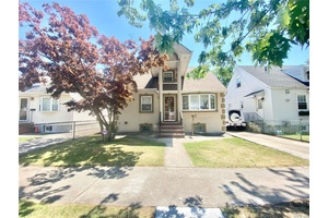 Welcome to this lovely, spacious, and bright extended cape in a prime location, convenient to all.