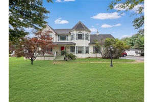 Let your dreams begin with large colonial home located on a Cul de Sac in the Pine Bush School District.