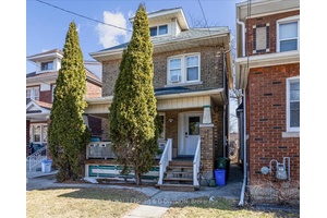 Great investment opportunity in Westdale.
