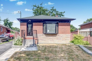 Fully Renovated amp ; Legal Basement apartment 3 3 amp ; 4 washrooms in Prime Scarborough Location Located near Bellamy and Lawrence, amp ; Legal New Double Garage This beautifully ...