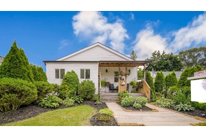 Charming one floor living in the quaint town of Mt.