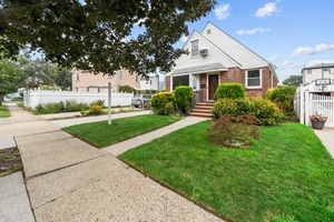 Fully Renovated 4 Bedroom Home Steps from Hillside Avenue Welcome to this fully renovated 4 bedroom, 3 bathroom home just steps from vibrant Hillside Avenue !