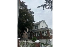 This well maintained 3 bedroom, 1.