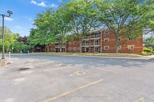 Exceptional Value in This Move In Ready 3 Bedroom, 2 Bathroom Condo !