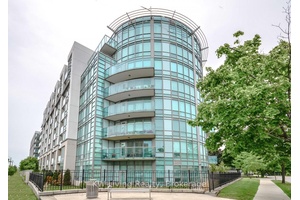 Welcome to this beautifully designed, bright, spacious and well laid out 645 sq.