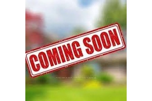 Rarely offered detached backsplit in the heart of Etobicoke's sought after Eringate Centennial West Deane community !
