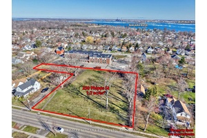 Prime Investment Opportunity 250 Phipps St, Fort Erie An exceptional 1.