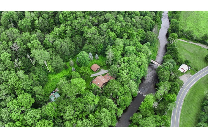 Aerial overview of property's location