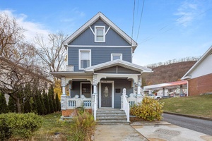 Welcome to 175 Gurnee in the Desirable Haverstraw Neighborhood !