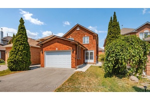 Fabulous 4br 4 bath detached home nestled in a quiet cul de sac of desirable Richmond Hill area within the high rated school district.