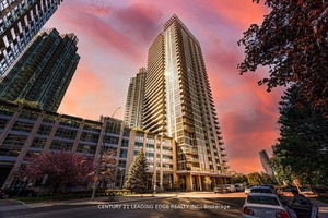 Welcome to Unit 201 at 223 Webb Drive a rare corner suite offering spacious, modern living in the heart of Mississaugas vibrant City Centre.