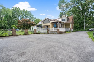 Welcome to 2 Dimiceli Street !