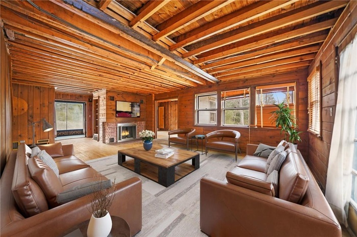 virtual staged living room
