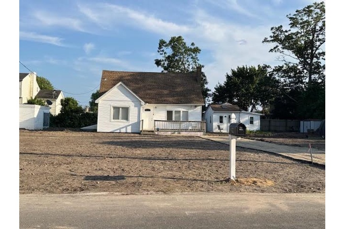 View of new england style home