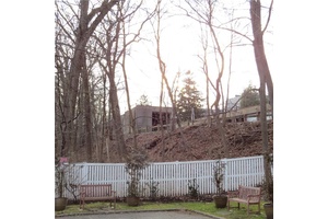 A different class altogether, this Townhouse was built for the original developer back in 1967 with so many extras.