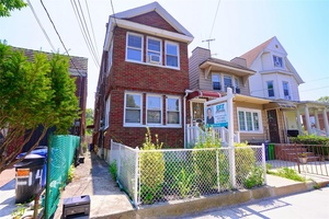 Beautiful 2 family house, detached.