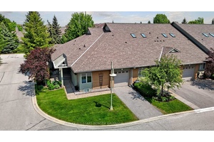 Nestled on a premium corner lot in the tranquil Swan Lake Village community of Markham, the sought after Kingfisher model is a spacious 2 1 bedroom bungalow offering an exceptional ...