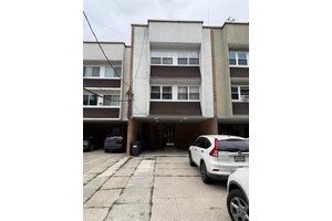 Just listed ! Great Investment for an investor or for end user.