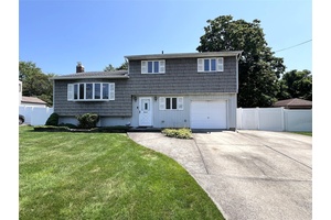 This 3 4 Bedroom home is full of opportunity and just waiting for your personal touch !