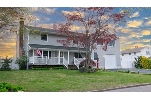 Welcome to the impressive sized home of 4 Young Rd.