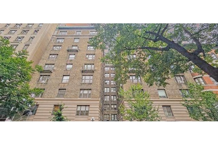 View of apartment building / complex