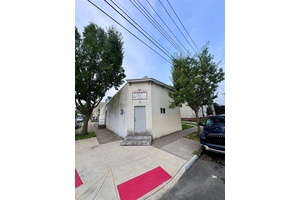We are pleased to present a unique opportunity to purchase 70 72 Grove Avenue a two building mixed use package with Private Parking.