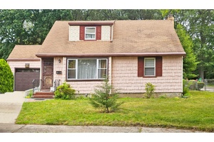 Contract Vendee listing. Calling all cash buyers, investors or anyone looking for a project with tons of potential.