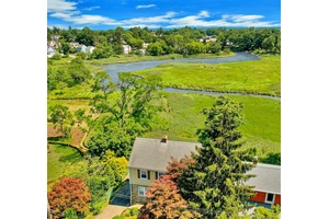 Phenomenal opportunity in Larchmont awaits.