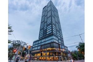 Shared accommodation 1 Bedroom With Glass Sliding Doors, 1 Full Washroom, Ensuite Laundry.