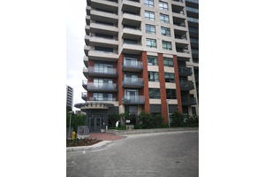 Spacious one bedroom plus den condo located in great location with easy access to downtown Toronto in 20 minutes.