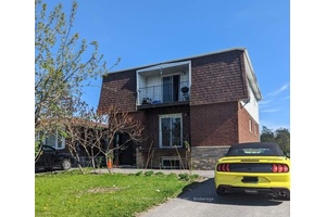 Spacious 3 Bedroom Apartment with Private Balcony amp ; Shared Backyard Backing Onto Green Space !