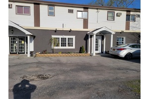 Prime Investment Opportunity Fully Leased Restaurant amp ; Income Generating Apartments !