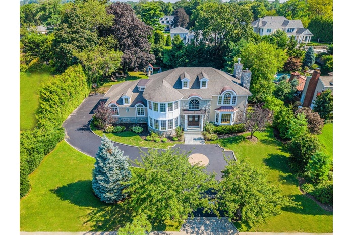 Aerial view of property and surrounding area