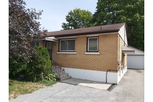 This spacious and well maintained main floor rental features 3 good size bedrooms, a modern 4 piece bathroom, and an updated kitchen with stone countertops.