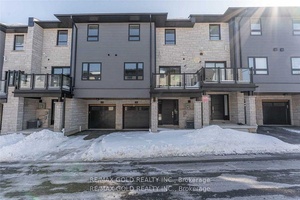 1450 Sqft Modern Townhome With Open Concept Layout In A Family Friendly Neighbourhood !