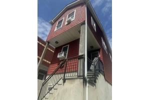 Detached 1 Family in the heart of Sheepshead Bay in a private court.