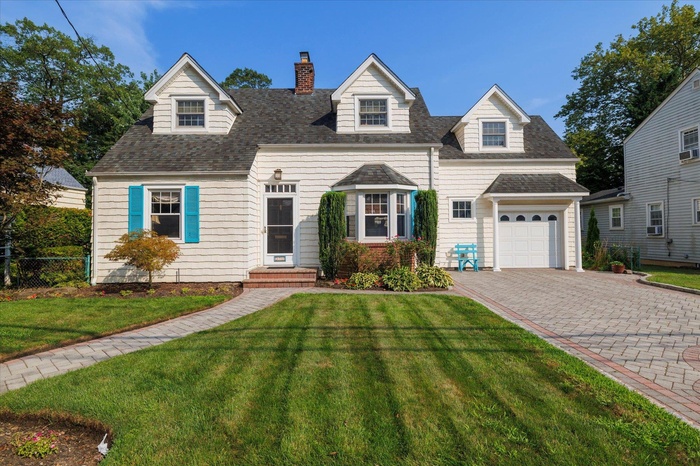 Expanded Cape Driveway Cambridge Pavers