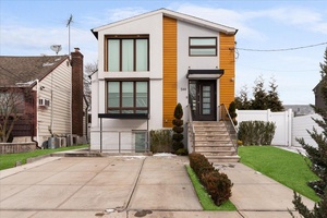 Welcome to 544 Oxford rd in Cedarhurst !