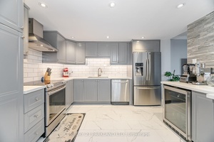 Welcome to the Highly sought Crossroad Condos.