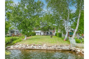 Lakefront Home for Sale on Beautiful Lake Nosbonsing !