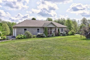 Stunning Custom Built Bungalow on 1.
