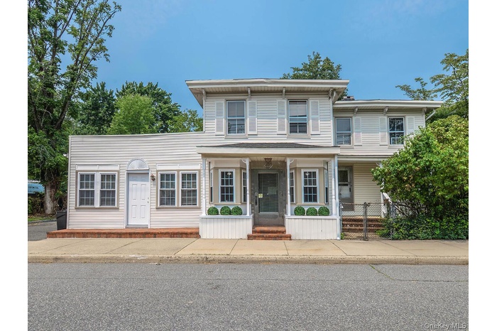 60 Grove Street