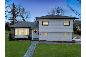 Fully Renovated amp ; Move In Ready Split Level Home !