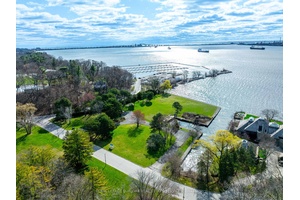 Once in a lifetime waterfront opportunity in Burlington's sought after Aldershot community !