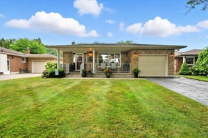 Welcome to 5937 Saint Anthony Cres, an immaculate backsplit on a mature tree lined crescent.