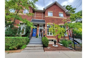 Freehold all brick Victorian style 2 storey townhouse built in 2000 in South Cabbagetown Over 1, 300 s.